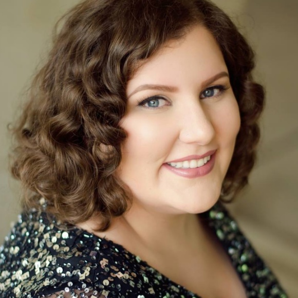 Meet your Posher, Sarah - Picture 4 of 5